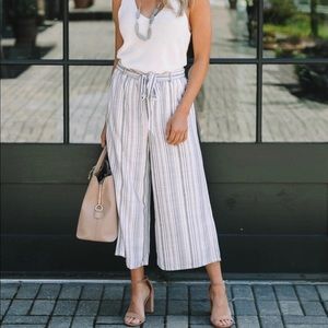 Max studio wide leg cropped pants size large